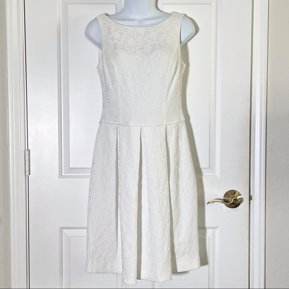American Living Crisp White Floral Brocade Dress 🤍 Pleaded Skirt
